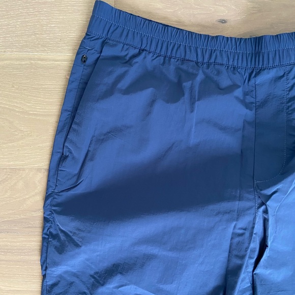 Men’s Blue Banana Republic Pants w/ Tags, Large - Picture 3 of 3